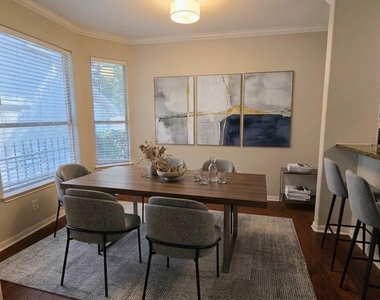 3300 Forest Creek Dr - Photo Thumbnail 4