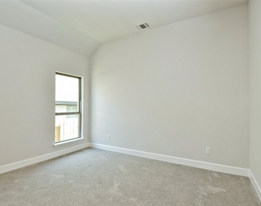 612 Jefferson Dr - Photo Thumbnail 23