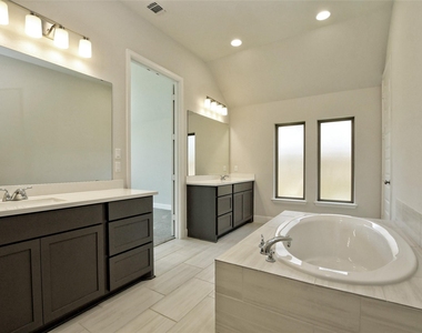 612 Jefferson Dr - Photo Thumbnail 18
