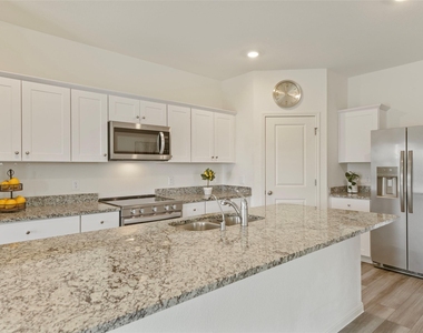19517 Caymus Dr - Photo Thumbnail 7