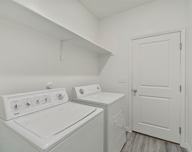 19517 Caymus Dr - Photo Thumbnail 11