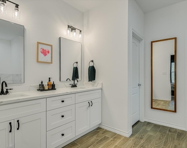 671 Shiloh Rd - Photo Thumbnail 9