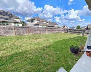 5612 Fresno Ave - Photo Thumbnail 17