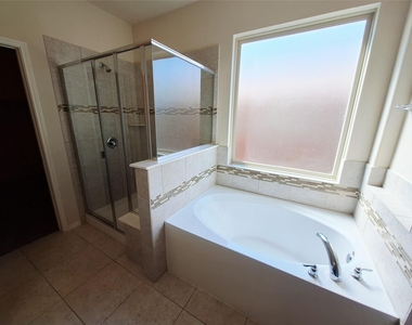 525 Loma Cedro Bnd - Photo Thumbnail 20