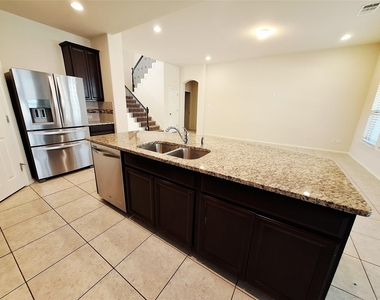 525 Loma Cedro Bnd - Photo Thumbnail 14