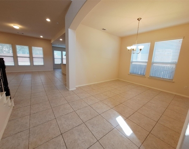 525 Loma Cedro Bnd - Photo Thumbnail 2