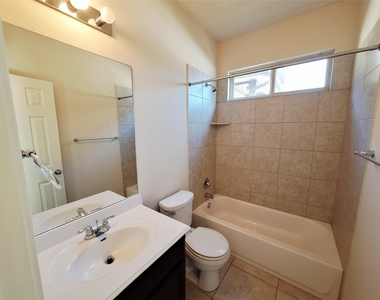 525 Loma Cedro Bnd - Photo Thumbnail 5