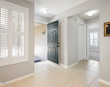 800 Ironwood Drive - Photo Thumbnail 5