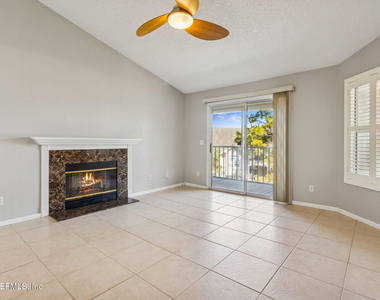 800 Ironwood Drive - Photo Thumbnail 7