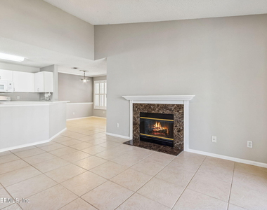 800 Ironwood Drive - Photo Thumbnail 8