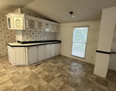 6343 Beloit Avenue - Photo Thumbnail 4
