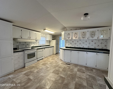 6343 Beloit Avenue - Photo Thumbnail 5