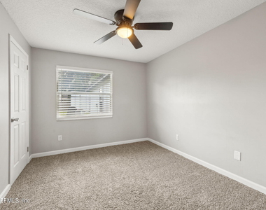 7600 Pheasant Run Drive - Photo Thumbnail 29