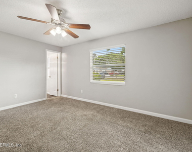 7600 Pheasant Run Drive - Photo Thumbnail 22