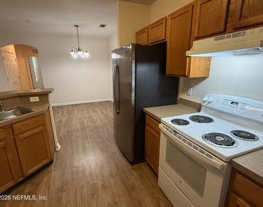 785 Oakleaf Plantation Parkway - Photo Thumbnail 7