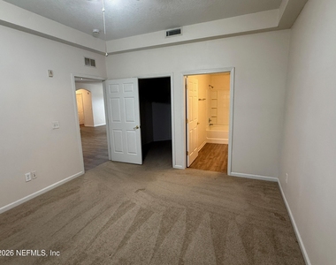 785 Oakleaf Plantation Parkway - Photo Thumbnail 19
