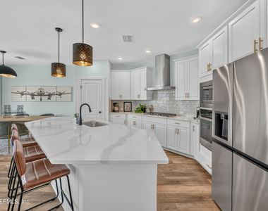 9807 Element Road - Photo Thumbnail 5
