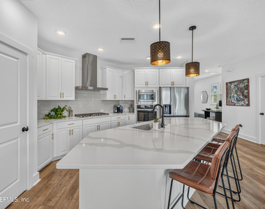 9807 Element Road - Photo Thumbnail 7