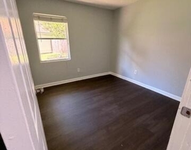 3811 Autumn Leaf Court - Photo Thumbnail 14