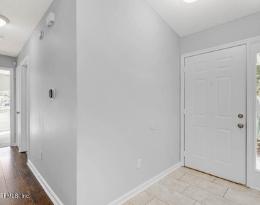 3811 Autumn Leaf Court - Photo Thumbnail 3