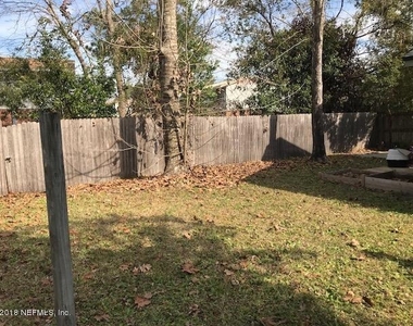 3811 Autumn Leaf Court - Photo Thumbnail 24