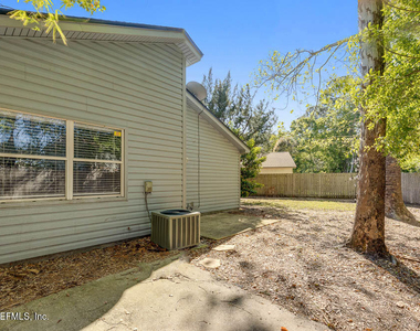 3811 Autumn Leaf Court - Photo Thumbnail 16