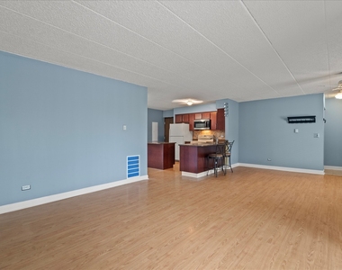 708 N Briar Hill Lane - Photo Thumbnail 2