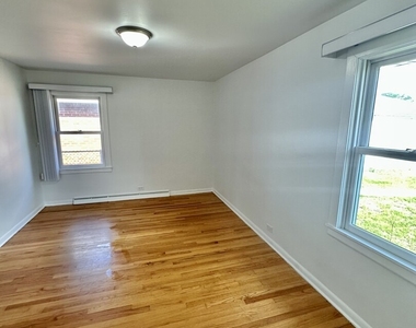 5452 Brummel Street - Photo Thumbnail 15