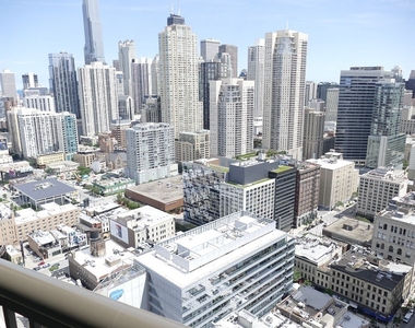 400 N Lasalle Drive - Photo Thumbnail 8