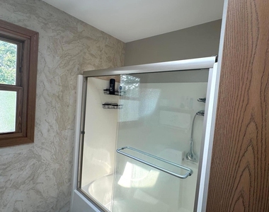 7005 Manchester Drive - Photo Thumbnail 13