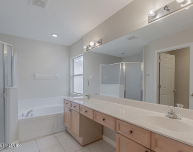 684 Sid Drive - Photo Thumbnail 2