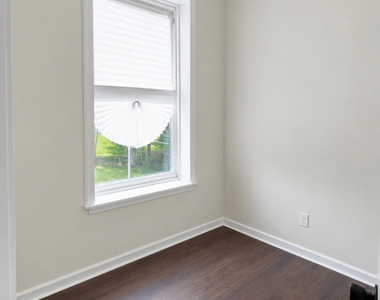 1141 S Saint Louis Avenue - Photo Thumbnail 16