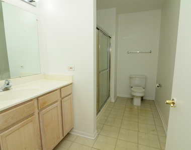 881 N Swift Road - Photo Thumbnail 6