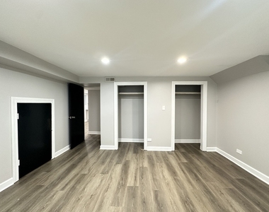 2617 W Rascher Avenue - Photo Thumbnail 15