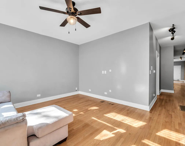 3208 W Wabansia Avenue - Photo Thumbnail 1
