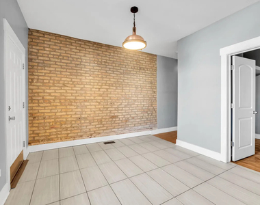 3208 W Wabansia Avenue - Photo Thumbnail 9