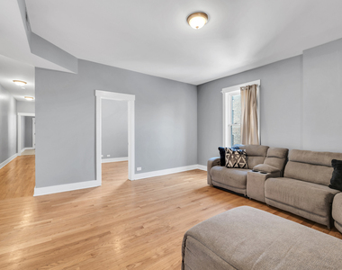 3208 W Wabansia Avenue - Photo Thumbnail 7