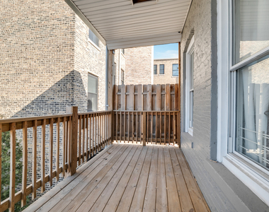 3208 W Wabansia Avenue - Photo Thumbnail 12