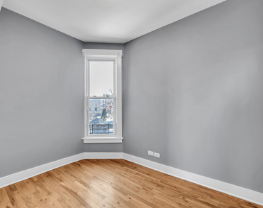 3208 W Wabansia Avenue - Photo Thumbnail 2