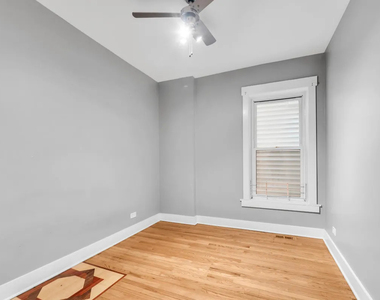 3208 W Wabansia Avenue - Photo Thumbnail 5