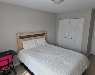 14 Parkside Court - Photo Thumbnail 13