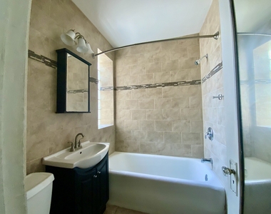 5511 W Diversey Avenue - Photo Thumbnail 11