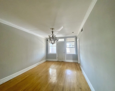 5511 W Diversey Avenue - Photo Thumbnail 4