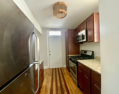 5511 W Diversey Avenue - Photo Thumbnail 8