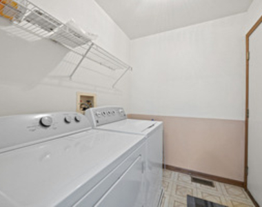 205 Woodlet Lane - Photo Thumbnail 17