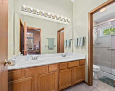 205 Woodlet Lane - Photo Thumbnail 9