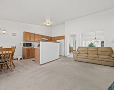 205 Woodlet Lane - Photo Thumbnail 7