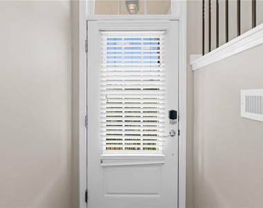 331 Northaven Avenue - Photo Thumbnail 5
