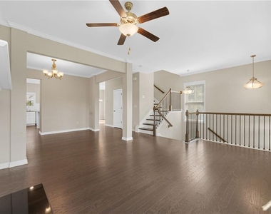331 Northaven Avenue - Photo Thumbnail 9