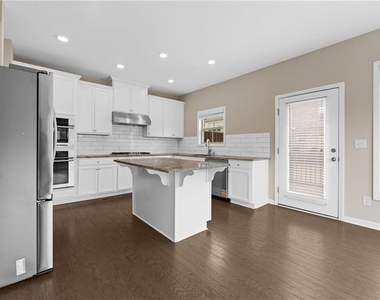 331 Northaven Avenue - Photo Thumbnail 20